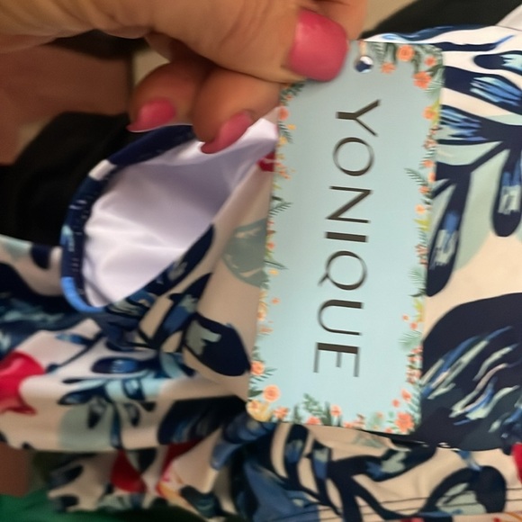 New FullCoverage Ruffle Hawaiian floral 
Bathing suit & matching Tankini SwimTop - Picture 7 of 12